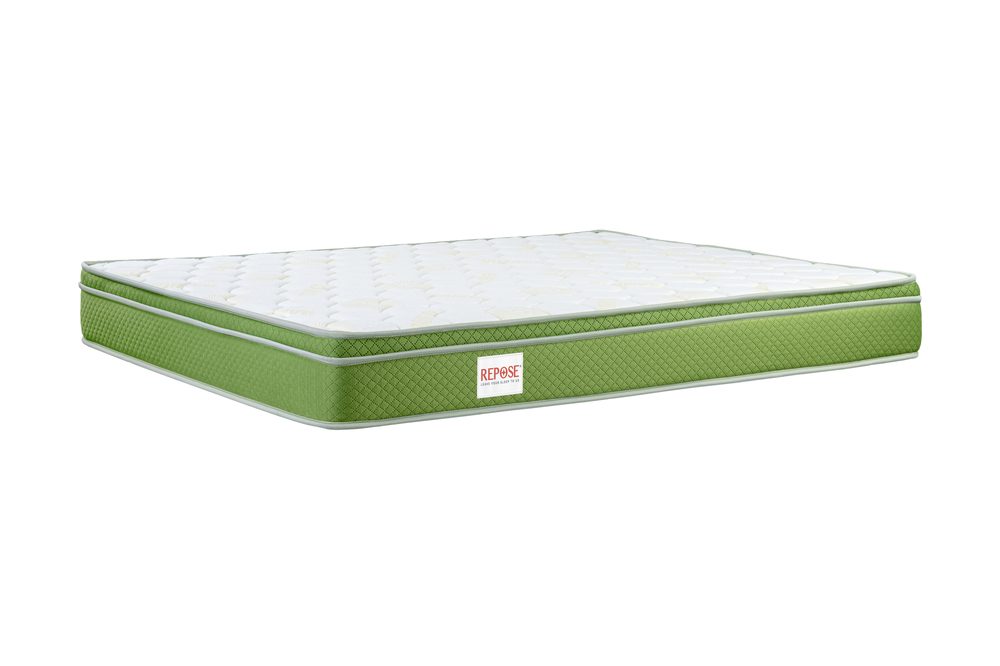 RELAXO mattress, side angle